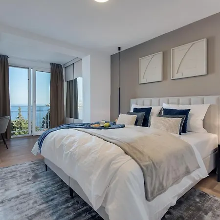 Premium With Beautiful Sea View, Short Walk To The Sea Apartment *