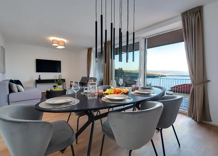 דירה Premium With Beautiful Sea View, Short Walk To The Sea אופטיה