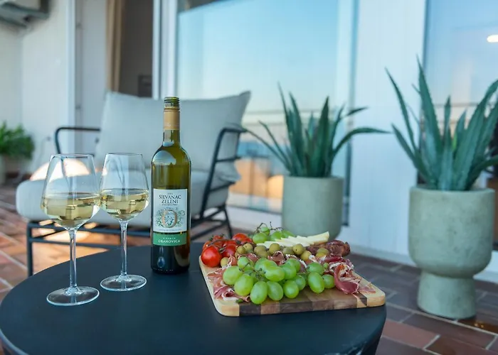 شقة Premium With Beautiful Sea View, Short Walk To The Sea أوباتيا