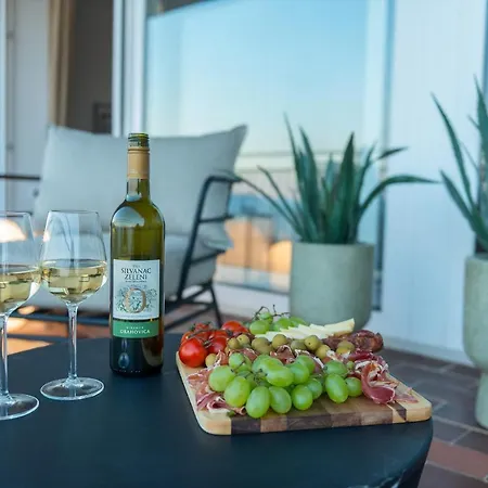 Lejlighed Premium With Beautiful Sea View, Short Walk To The Sea Opatija
