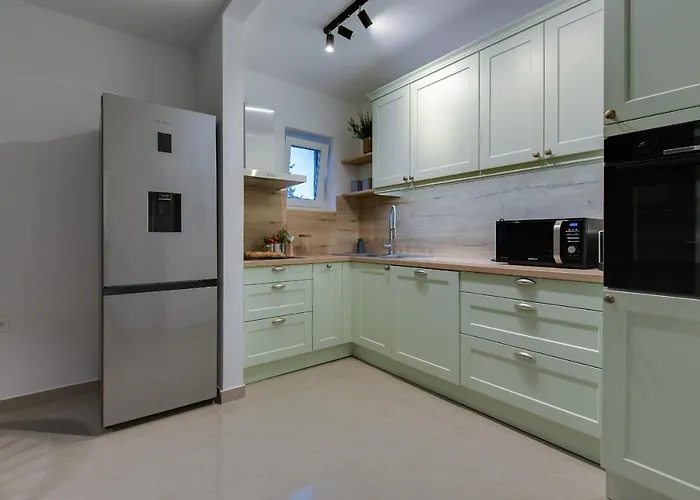 Premium With Beautiful Sea View, Short Walk To The Sea * Опатія